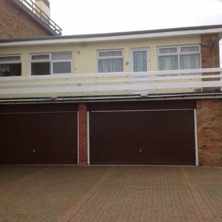 9 Gunfleet Court Apartment Clacton-on-Sea Exterior photo